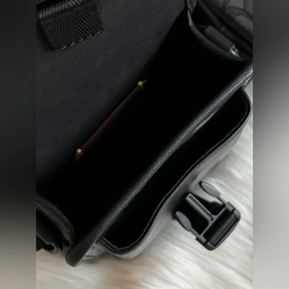 CC086 - Coach Charter North/South Crossbody With Hybrid Pouch - Picture 10 of 14